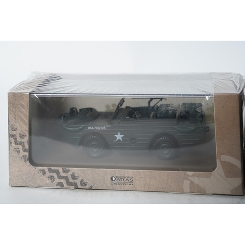 100 - Two cased Atlas Editions Collection diecast 'Ultimate Tank Collection' vehicles 'Universal Bren Carr... 