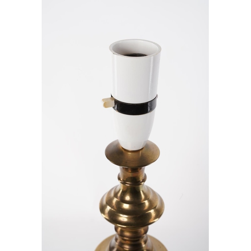 110 - A stunning heavy brass based table lamp base.