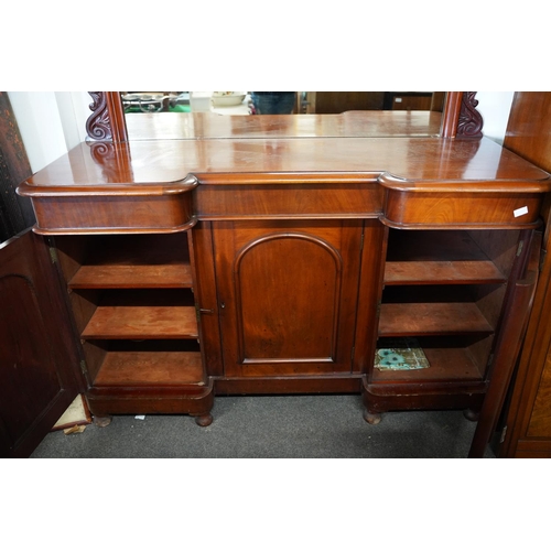 116 - A stunning antique mahogany step front mirror back sideboard, measuring 156x190x53cm.