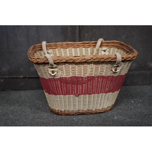 134 - A vintage rattan shopping basket.