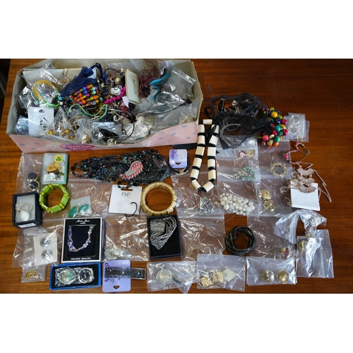 497 - A large lot of assorted costume jewellery.