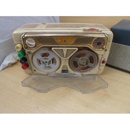 537 - A vintage cased 45's record player, a vintage PAM transistor radio, and a Gelso double reel player (... 