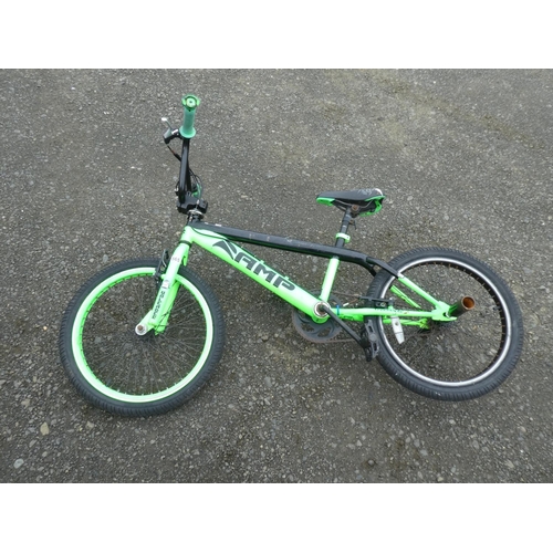 565 - An Amp Unleaded BMX bike.