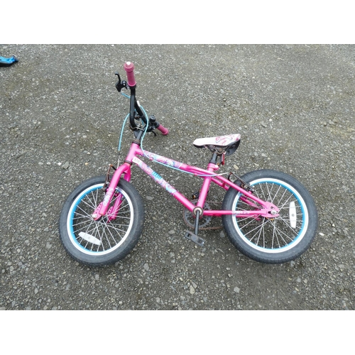 570 - An Apollo children's bike.