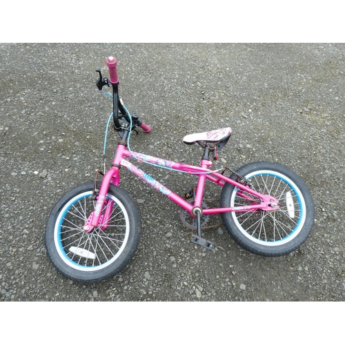 570 - An Apollo children's bike.