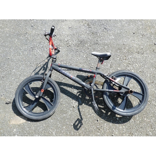 576 - A Farenheit 600 BMX bike.