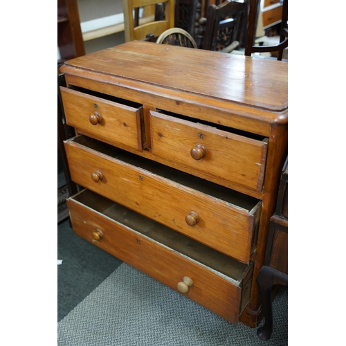 31 - A stunning pine chest of 4 drawers.