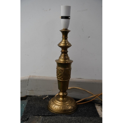 110 - A stunning heavy brass based table lamp base.