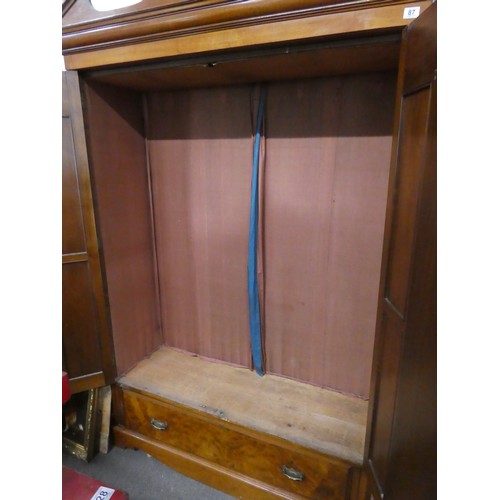 87 - A stunning antique mahogany and walnut two door wardrobe with mirror panels, measuring 150x230x52cm.