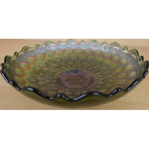 24 - A vintage carnival glass bowl.