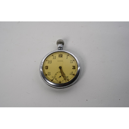 552 - A vintage Damas Military pocket watch, inscribed G.S/T.P 38521.