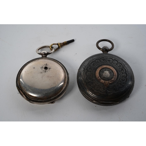 553 - An antique pocket watch 'Donegan, 32 Dame Street, Dublin' and key, and another (a/f). in sterling si... 