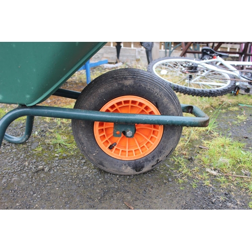 585 - A wheelbarrow,