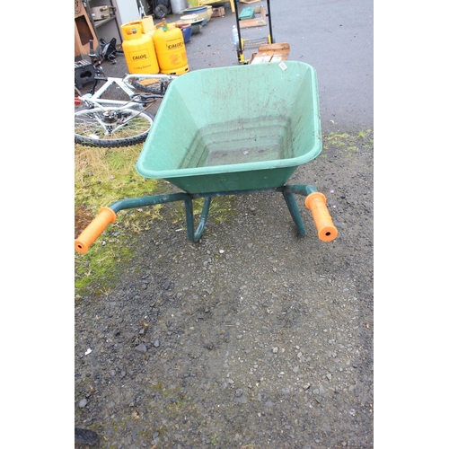 585 - A wheelbarrow,