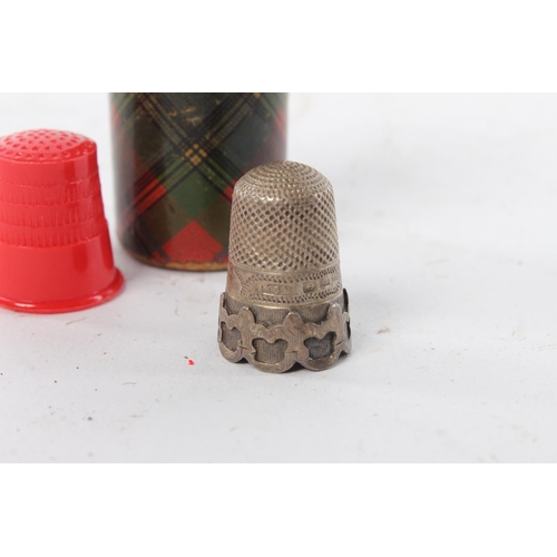 148 - An antique sterling silver thimble, fully hallmarked for Birmingham by silversmiths W.G.M.