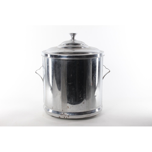 303 - A vintage/ retro coal bucket.