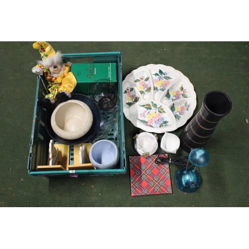 305 - A mixed lot of items to include ceramics & more.