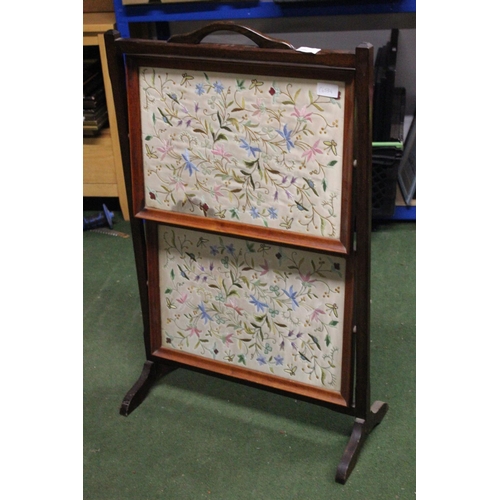 361 - A stunning antique 2 tiered fire screen/ tray, with decorative embroidered panels.