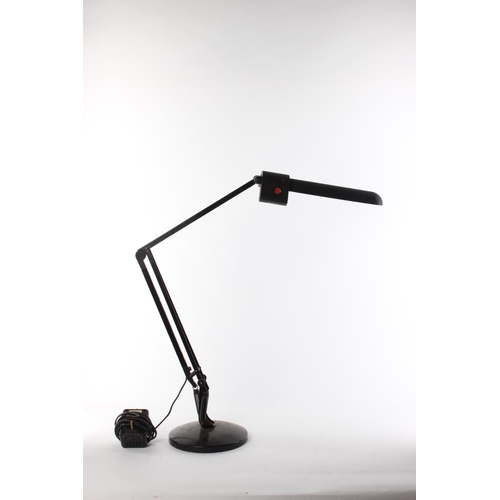 370 - A retro anglepoise desk lamp.