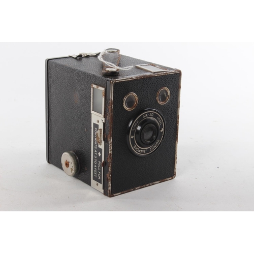 388 - A vintage Brownie Junior Six 20 camera.