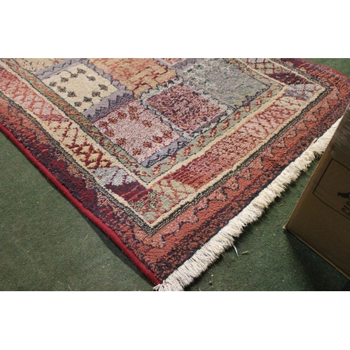 411 - 2 decorative rugs.