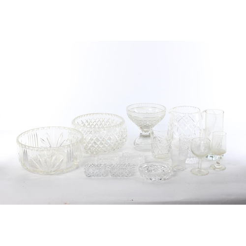 451 - An assortment of Crystal & Cut Glass.