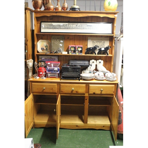 481 - A pine dresser.