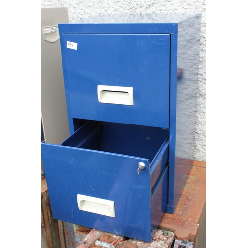 532 - A 2 drawer filing cabinet.