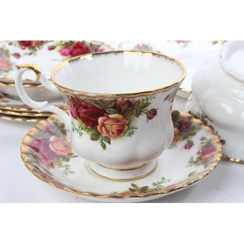 42 - A Royal Albert Old Country Rose tea set, to include 6 cups, saucers, side plates, milk jug, sugar bo... 