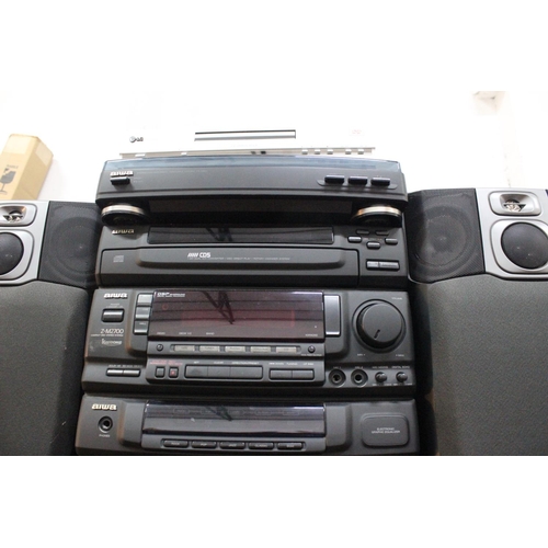 500 - An Aiwa sound system.