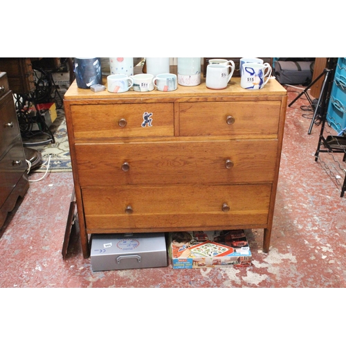 520 - A vintage chest of drawers for restoration.