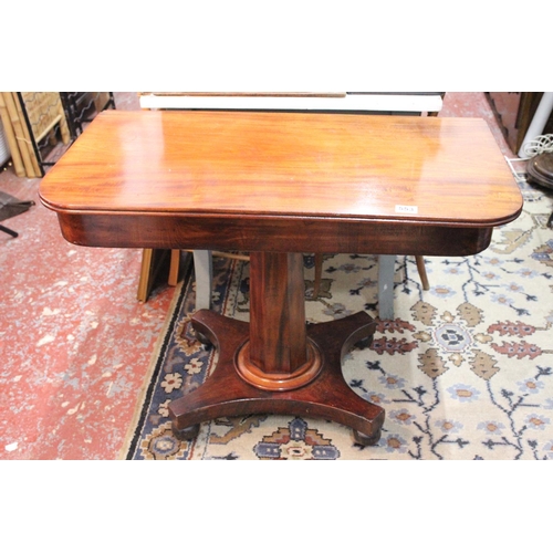 553 - An antique mahogany turnover card table, in need of some restoration. Measuring 75x92x48cm (folded).