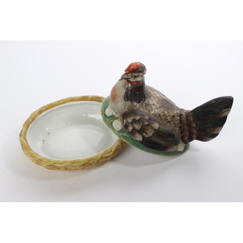 90 - A vintage ceramic hen on nest egg holder.