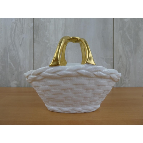 112 - An antique Copeland Spode basket (small chip on gilt).