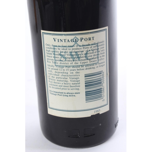 133 - A bottle of 750ml 1985 Smith Woodhouse vintage port.