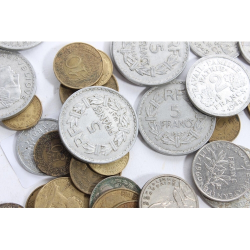 154 - A large assortment of vintage coinage.