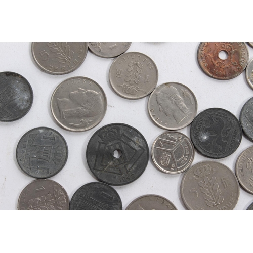 161 - An assortment of vintage coinage.