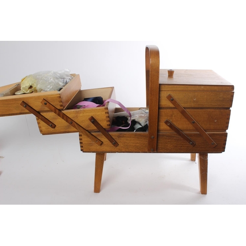 269 - A vintage cantilever sewing box (a/f).