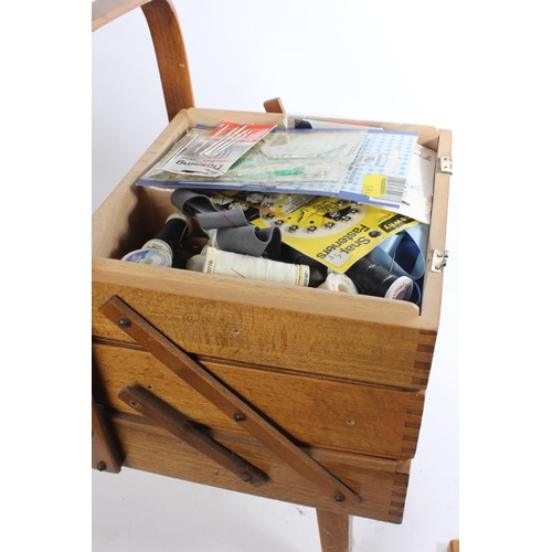 269 - A vintage cantilever sewing box (a/f).