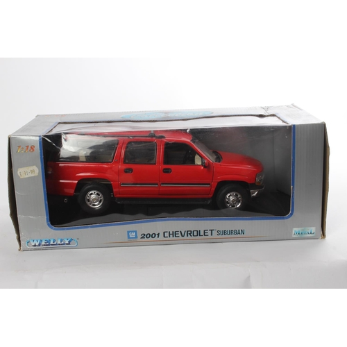 470 - A boxed Welly Collection 2001 Chevrolet Suburban toy car, scale 1:18.