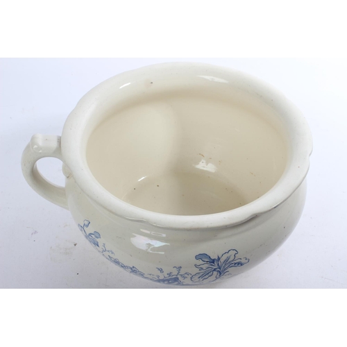 497 - A vintage floral patterned chamber pot.