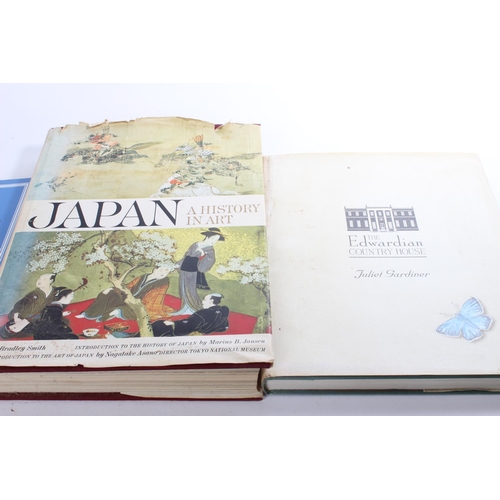 537 - An interesting book 'Japan a History in Art' by Bradley Smith and three others.