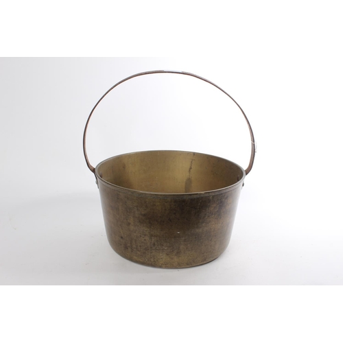 548 - A large antique brass preserving pan.