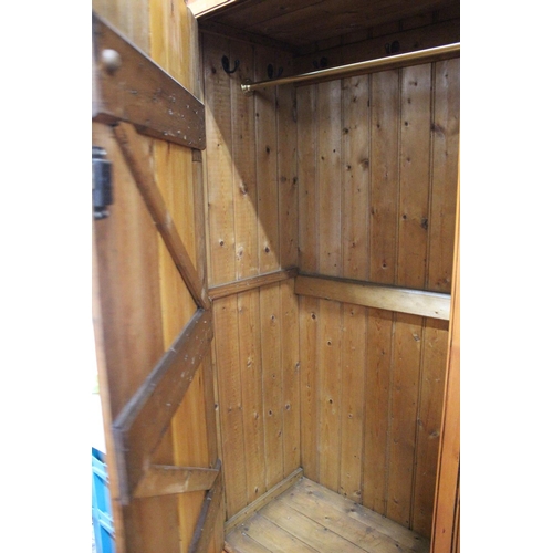 579 - A stunning large pine two door wardrobe and drawer base.