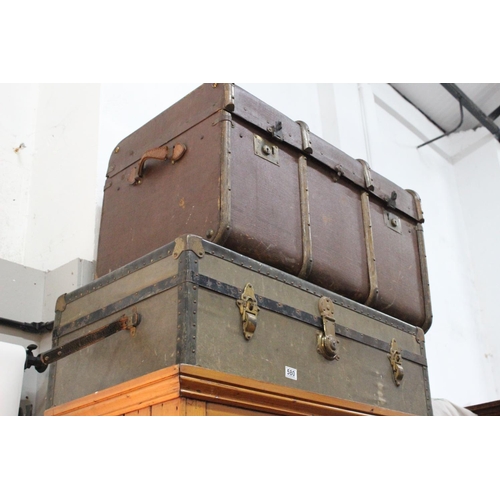 580 - 2 large vintage trunks.