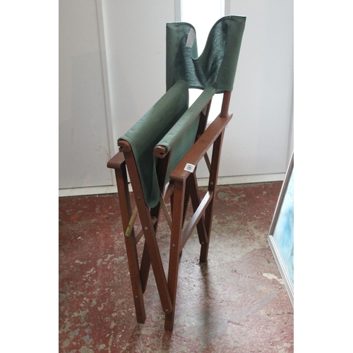 591 - A folding directors chair.