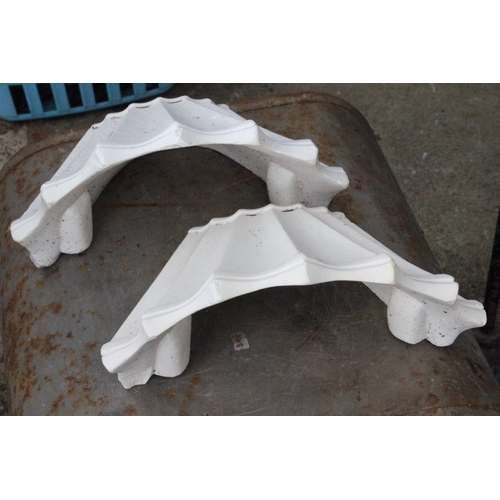 593 - Two fan shaped plaster mouldings.