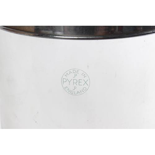 658 - A large vintage Pyrex Laboratory container.