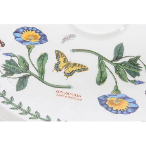 667 - A large Portmeirion serving dish, measuring 35cm.