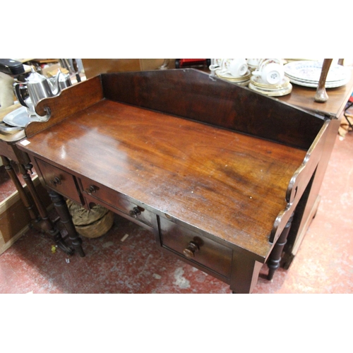 721 - A stunning antique mahogany washstand with gallery back, measuring 42